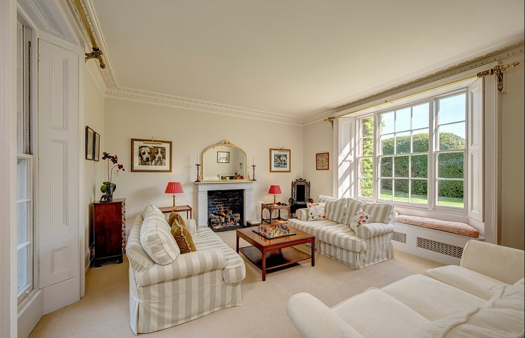 Snap up Mary Berry’s former home for £2.5 million Snap up Mary Berry’s former home for £2.5 million
